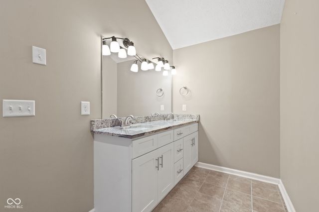 12619 Doe Lane, Indianapolis, IN 46236