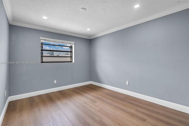 5335 W 23rd Ct 13-4, Hialeah, FL 33016