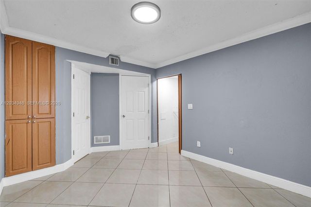 5335 W 23rd Ct 13-4, Hialeah, FL 33016