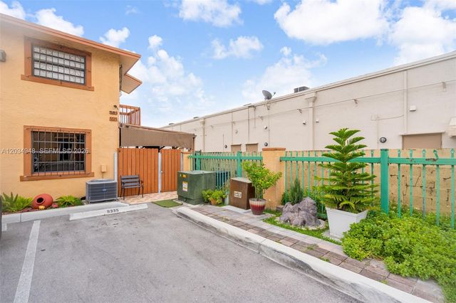 5335 W 23rd Ct 13-4, Hialeah, FL 33016