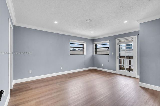 5335 W 23rd Ct 13-4, Hialeah, FL 33016