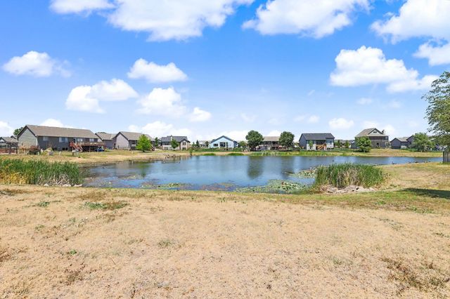 405 Karla Ave, Haysville, KS 67060