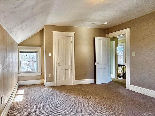 9 Parker Avenue, Hyde Park, NY 12538