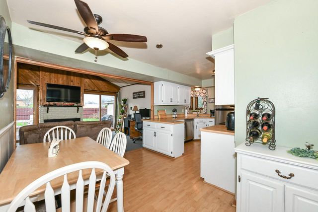 5564 S 33rd STREET, Milwaukee, WI 53221