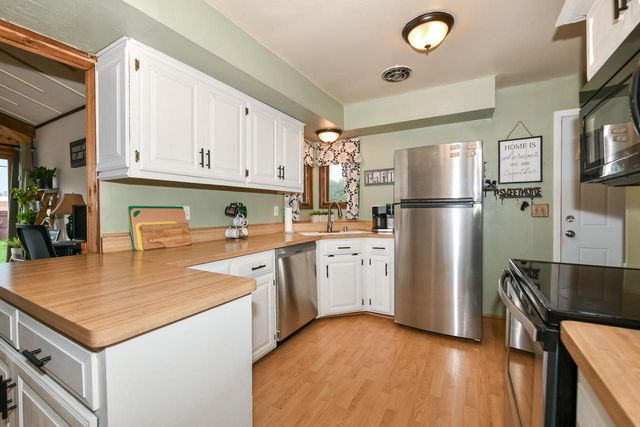 5564 S 33rd STREET, Milwaukee, WI 53221