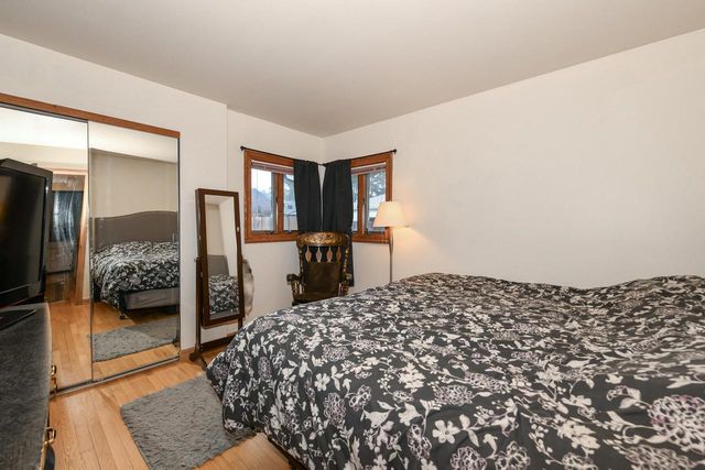 5564 S 33rd STREET, Milwaukee, WI 53221