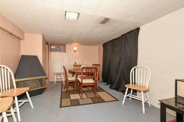 5564 S 33rd STREET, Milwaukee, WI 53221