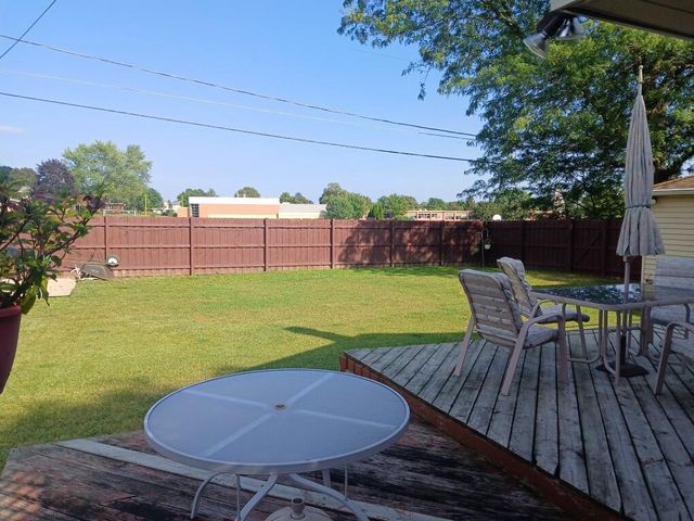 5564 S 33rd STREET, Milwaukee, WI 53221