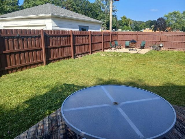 5564 S 33rd STREET, Milwaukee, WI 53221