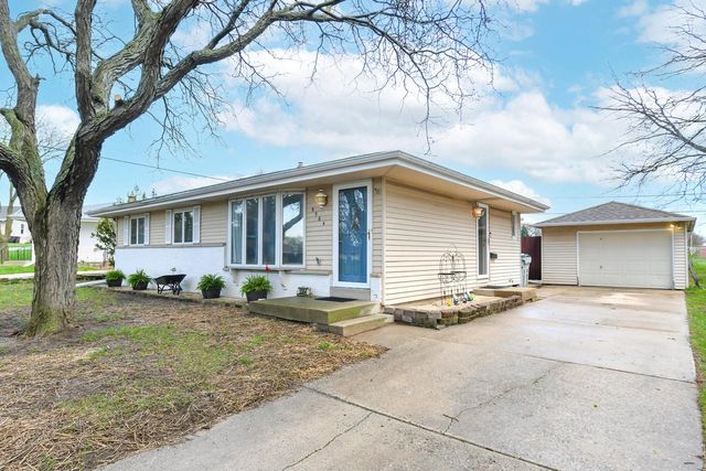 5564 S 33rd STREET, Milwaukee, WI 53221