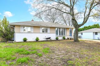 5564 S 33rd STREET, Milwaukee, WI 53221