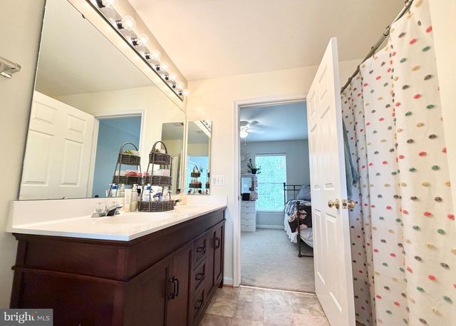 44464 POTTER TER, Ashburn, VA 20147