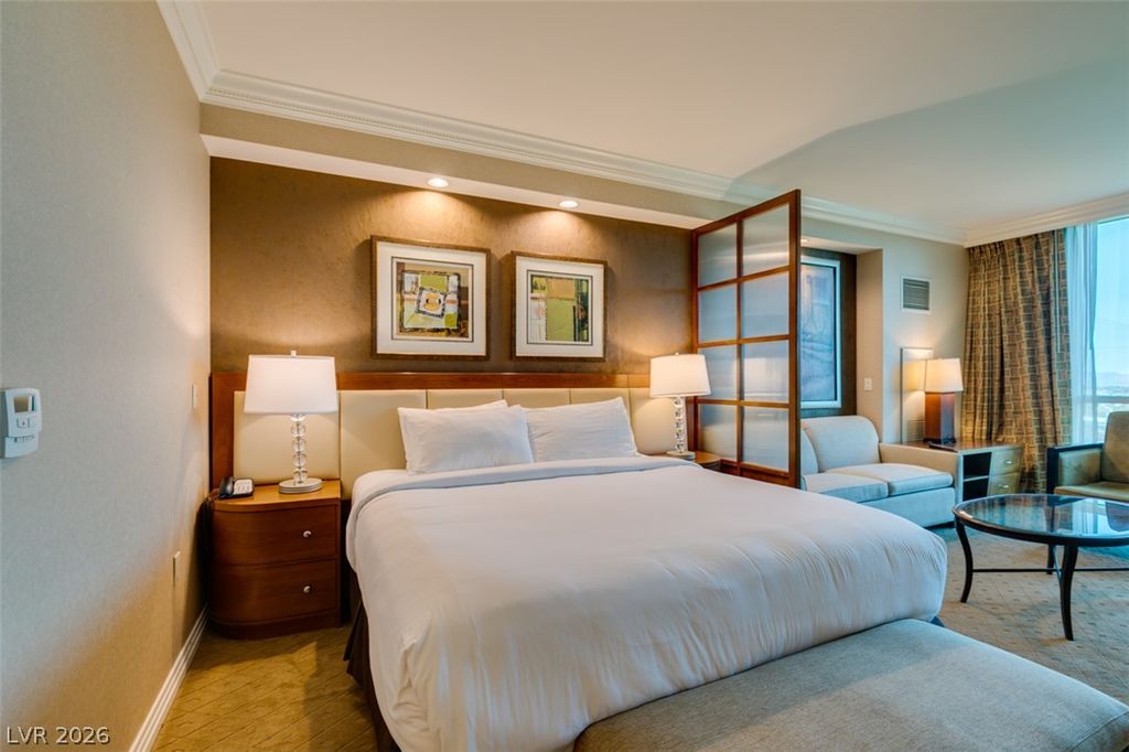 135 East HARMON Avenue 716, Las Vegas, NV 89109 — photo 5