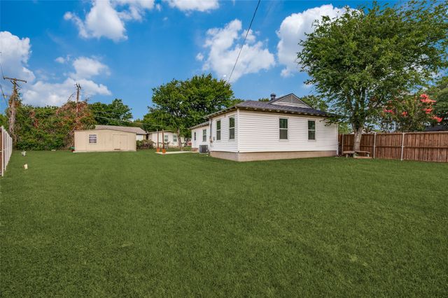 202 W Cherry Street, Duncanville, TX 75116