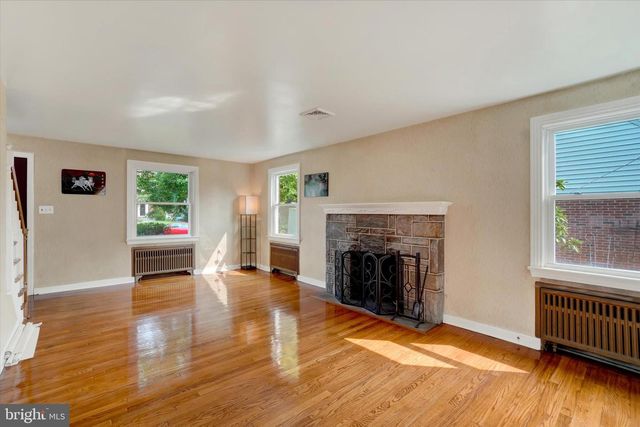 1120 LOUISE AVE, Lancaster, PA 17601