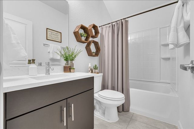 317 Rock Sparrow Lane, Alvarado, TX 76009