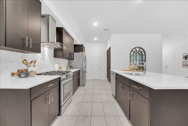 317 Rock Sparrow Lane, Alvarado, TX 76009