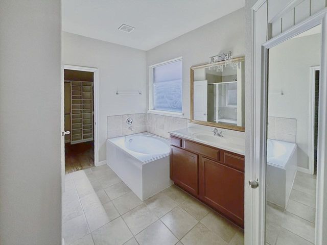 170 Black Swan Place, Magnolia, TX 77354