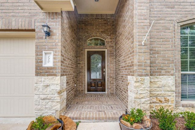 170 Black Swan Place, Magnolia, TX 77354