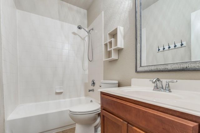 170 Black Swan Place, Magnolia, TX 77354