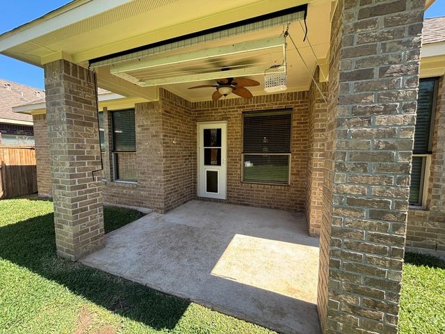 170 Black Swan Place, Magnolia, TX 77354
