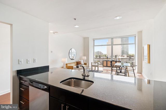 22 S FRONT ST #603, Philadelphia, PA 19106