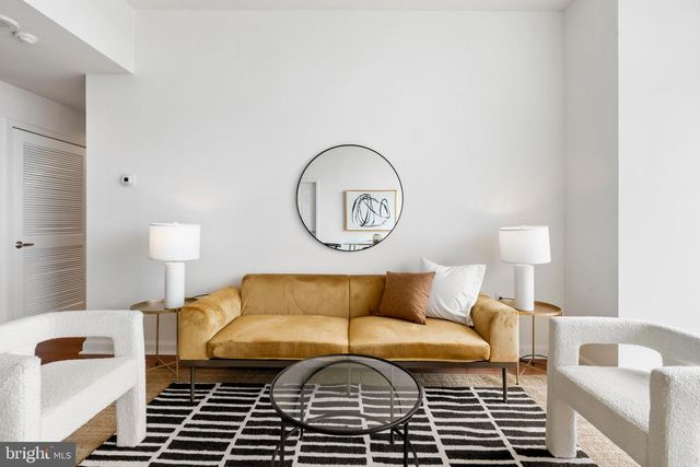 22 S FRONT ST #603, Philadelphia, PA 19106