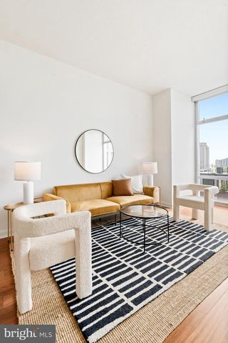 22 S FRONT ST #603, Philadelphia, PA 19106