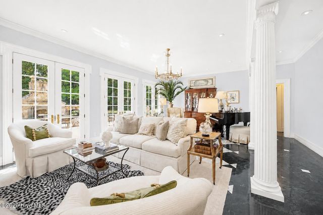 1010 E Rock Spring Road, Greenville, NC 27858