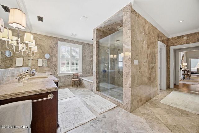 1010 E Rock Spring Road, Greenville, NC 27858