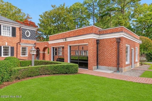 1010 E Rock Spring Road, Greenville, NC 27858