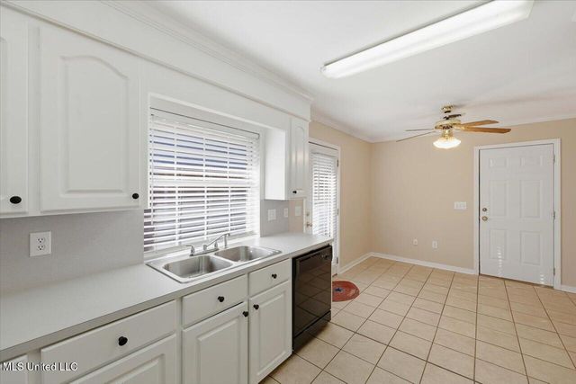 402 Twin, Clinton, MS 39056