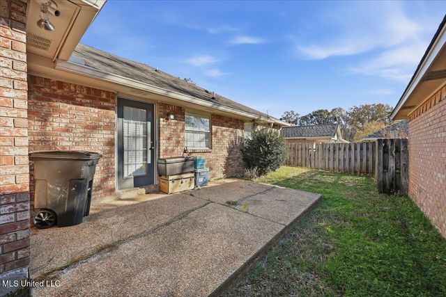 402 Twin, Clinton, MS 39056