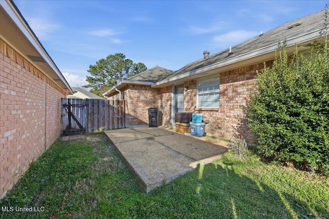 402 Twin, Clinton, MS 39056