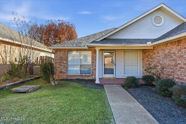 402 Twin, Clinton, MS 39056