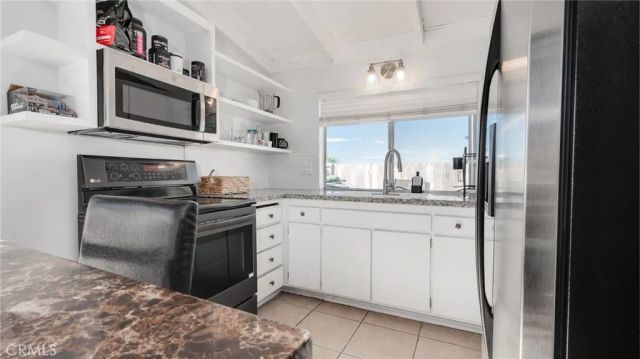 920 Raintree, Vista, CA 92084