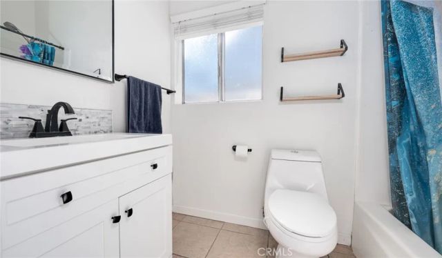 920 Raintree, Vista, CA 92084