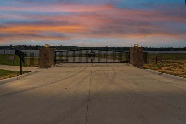 1532 Park Street, Azle, TX 76020