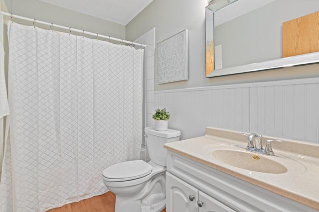 2800 Hamline Avenue N 347, Roseville, MN 55113