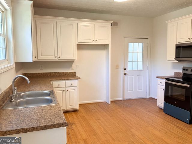 773 North Avenue, Atlanta, GA 30354