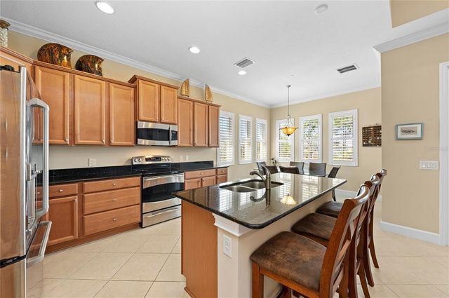 266 SAPPHIRE LAKE DRIVE 202, Bradenton, FL 34209