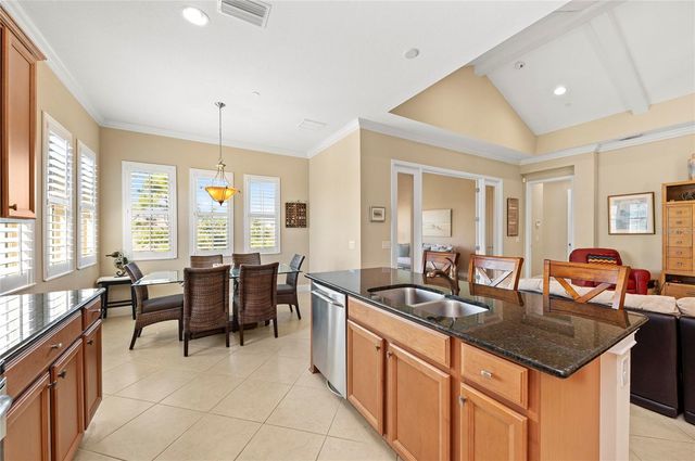266 SAPPHIRE LAKE DRIVE 202, Bradenton, FL 34209
