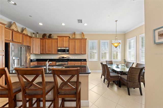 266 SAPPHIRE LAKE DRIVE 202, Bradenton, FL 34209