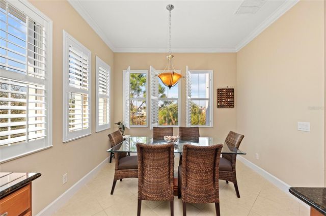 266 SAPPHIRE LAKE DRIVE 202, Bradenton, FL 34209