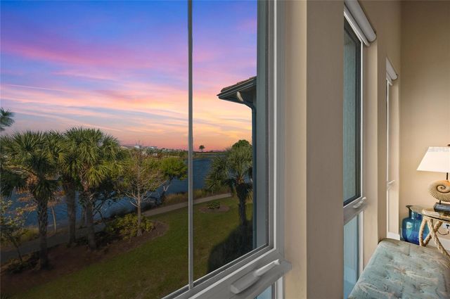 266 SAPPHIRE LAKE DRIVE 202, Bradenton, FL 34209