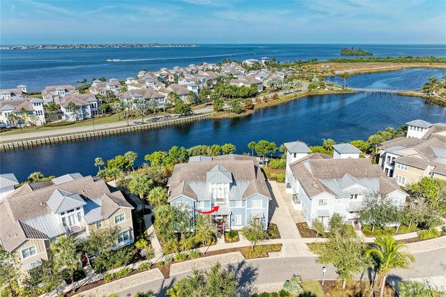 266 SAPPHIRE LAKE DRIVE 202, Bradenton, FL 34209