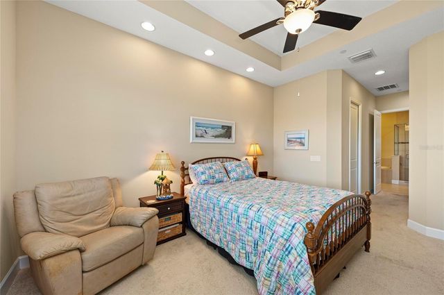 266 SAPPHIRE LAKE DRIVE 202, Bradenton, FL 34209