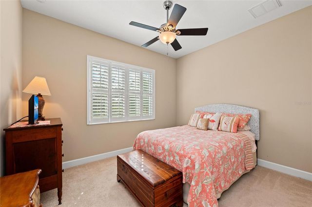 266 SAPPHIRE LAKE DRIVE 202, Bradenton, FL 34209