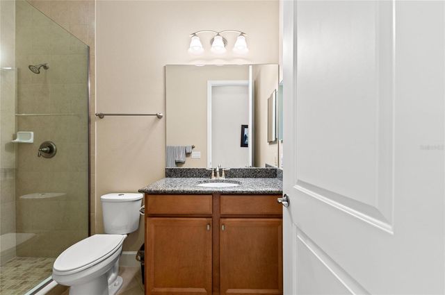 266 SAPPHIRE LAKE DRIVE 202, Bradenton, FL 34209