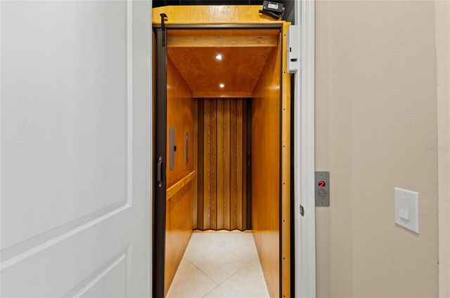 266 SAPPHIRE LAKE DRIVE 202, Bradenton, FL 34209